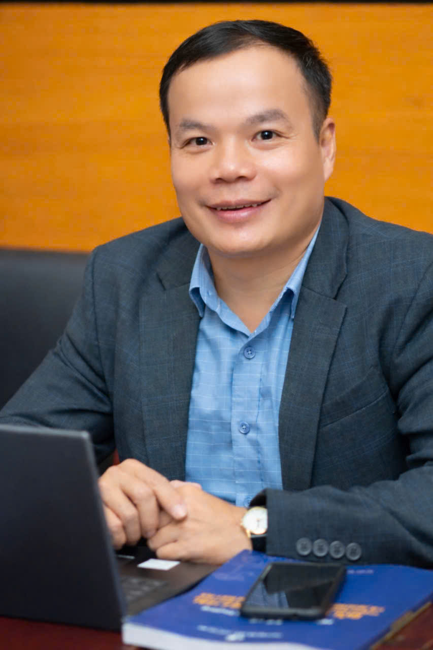 ÔNG LÊ VĂN ĐỨC
